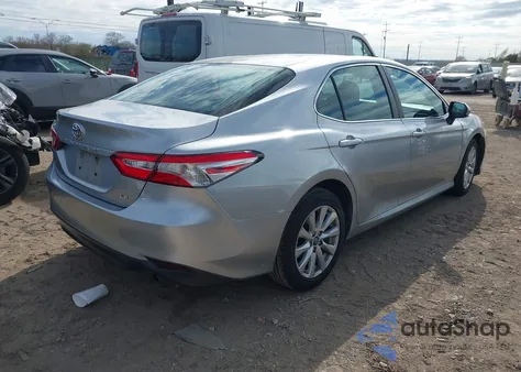 2018 Toyota Camry Le from USA, damaged, VIN 4T1B11HK2JU096740